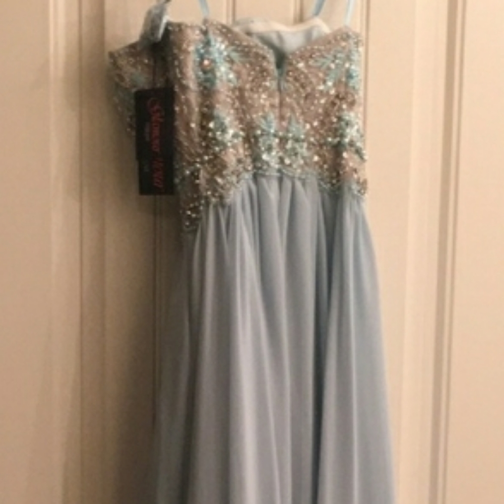 TERANI COUTURE Evening Gown - Picture 8 of 14